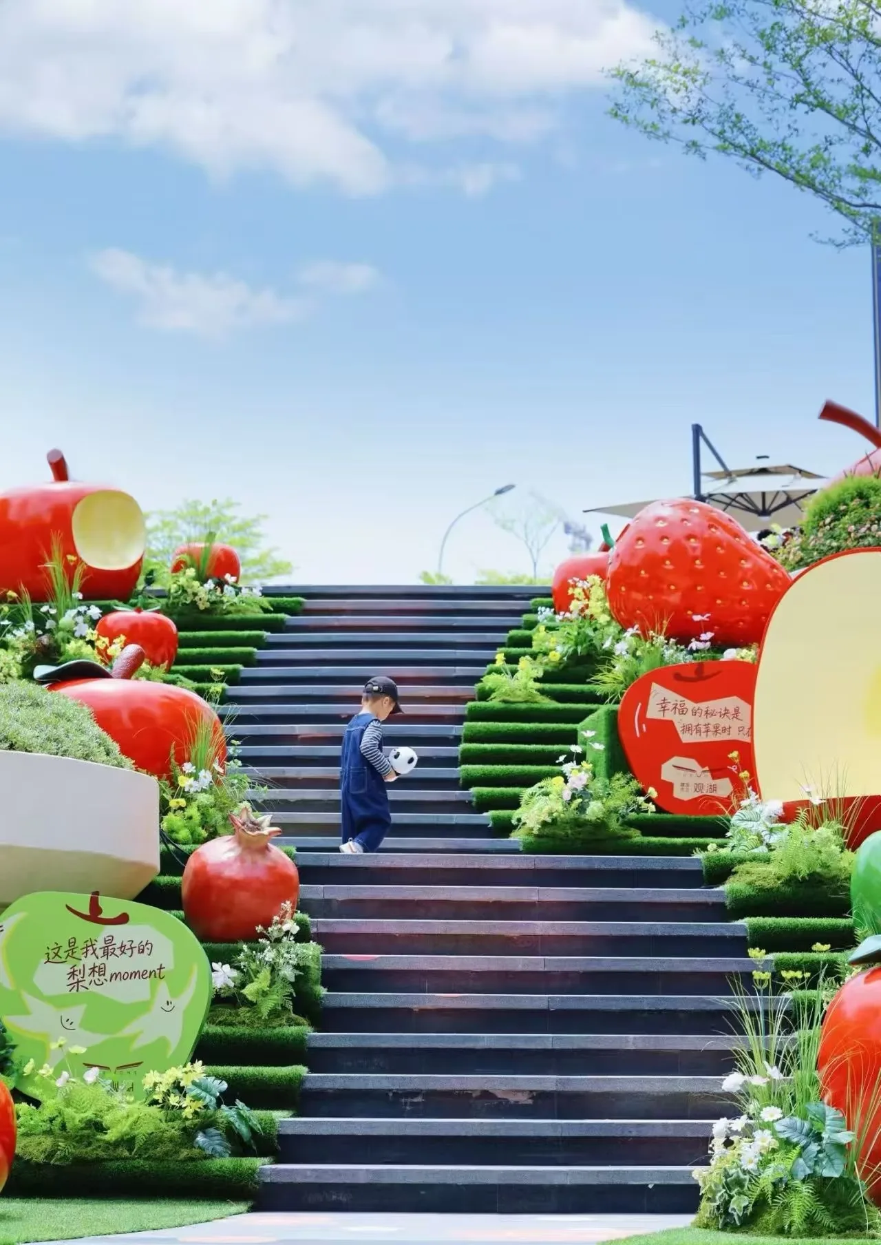 Apple-Themed Fiberglass Sculptures Installation for Outdoor Commercial Landscapes — view 4