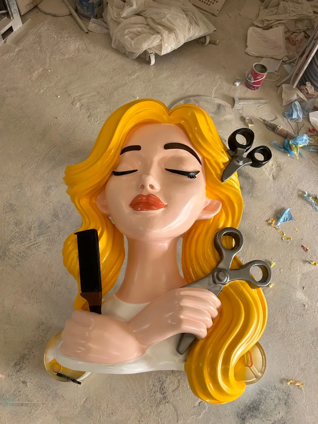 Barbershop Beauty Girl Bust FRP Wall Sculpture for Hair Salon Facade Decor — view 2