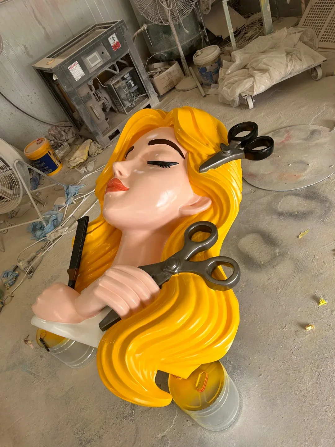 Barbershop Beauty Girl Bust FRP Wall Sculpture for Hair Salon Facade Decor — view 4