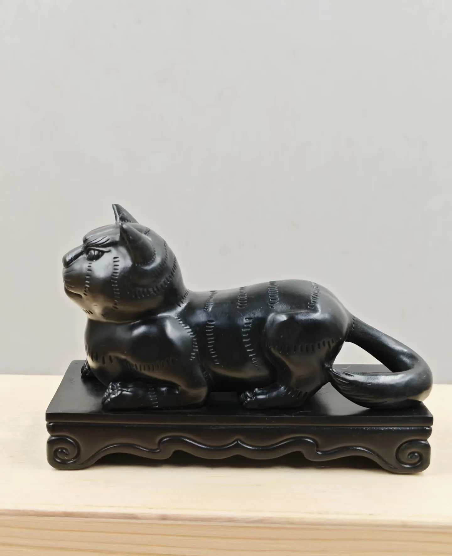 Black Reclining Cat Bronze Sculpture | Custom Art Statue with Free Branding — view 4