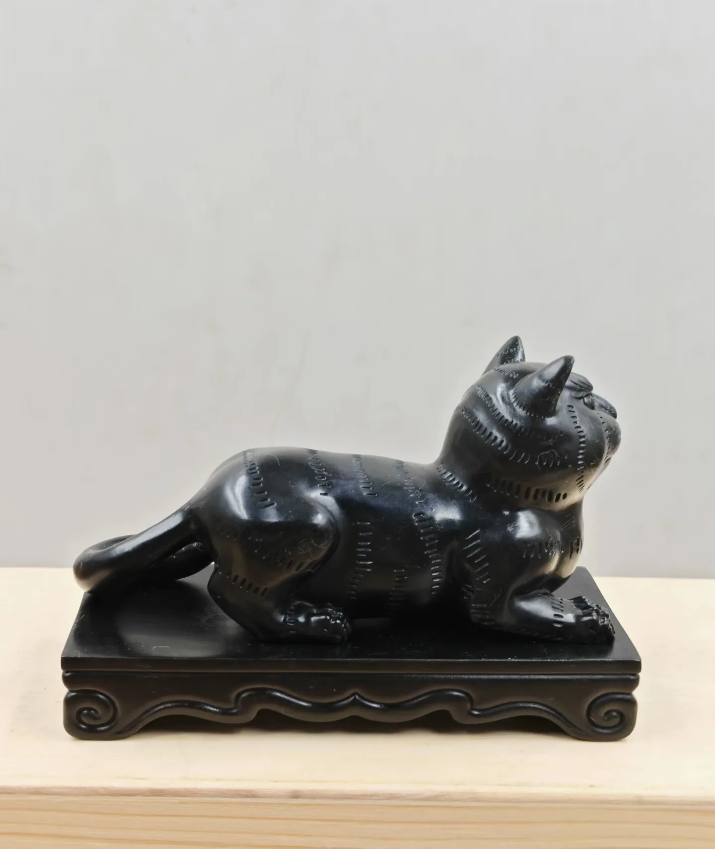 Black Reclining Cat Bronze Sculpture | Custom Art Statue with Free Branding — view 3