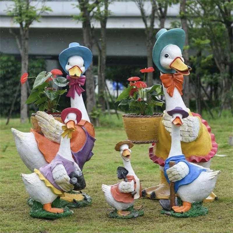 Cartoon Duck Family Sculpture | Outdoor Garden Decor for Yard & Farm — view 4