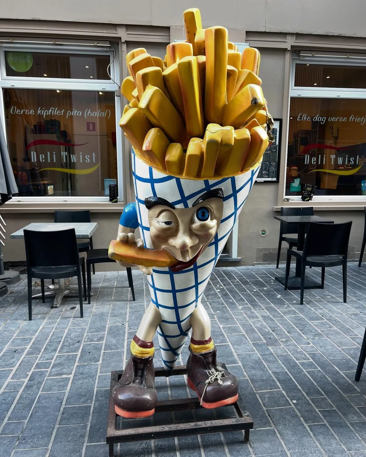 Cartoon FRP French Fries Statue for Fast Food Restaurant Storefront Decor — view 4