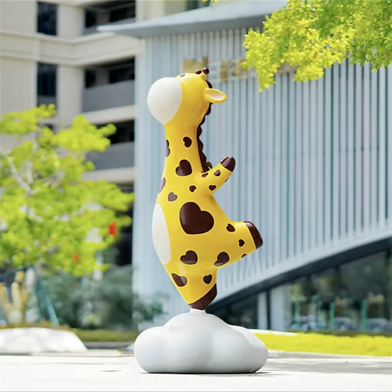 Cartoon Giraffe Fiberglass Sculptures | Outdoor Mall Photo Spot IP Decor — view 3