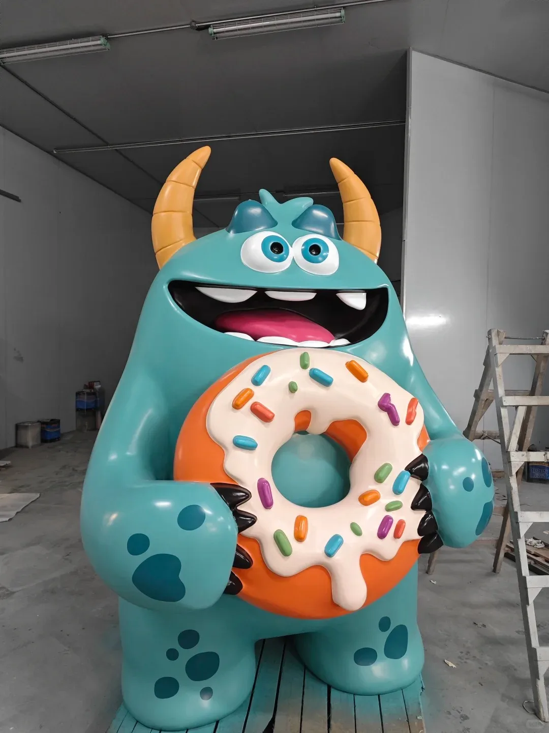 Cartoon Monster FRP Sculpture for Mall Theme Park Decor — view 2