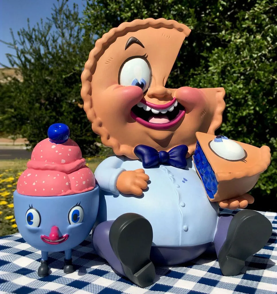 Cartoon Pie Man Fiberglass Sculpture for Diner and Food Shop Decoration — view 3