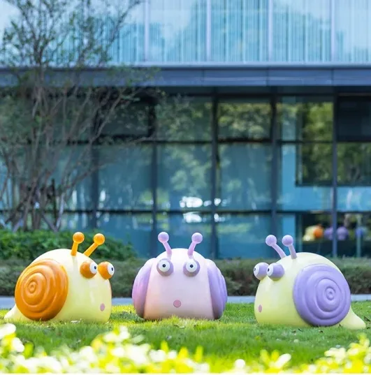 Cartoon Snail Fiberglass Sculpture For Park Landscape Decor — view 3