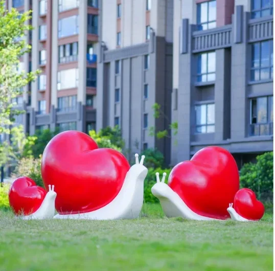 Cartoon Snail Fiberglass Sculpture For Park Landscape Decor — view 4