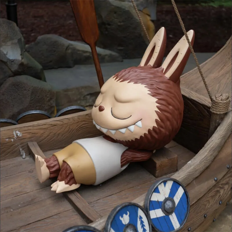 Chocolate Labubu Sculpture: The Viral FRP IP Statue That Draws Crowds — view 3
