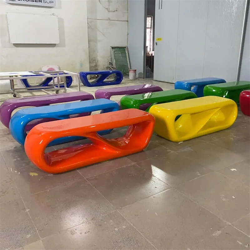 Custom Colorful Gloss Hollow Art Fiberglass Bench Indoor Leisure Photo Ornament For Mall Kids Playground Exhibition Hall — view 4