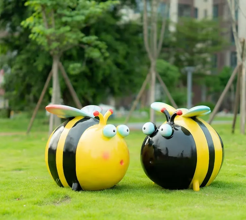 Custom Cute Bee FRP Sculpture for Outdoor Decor — view 3