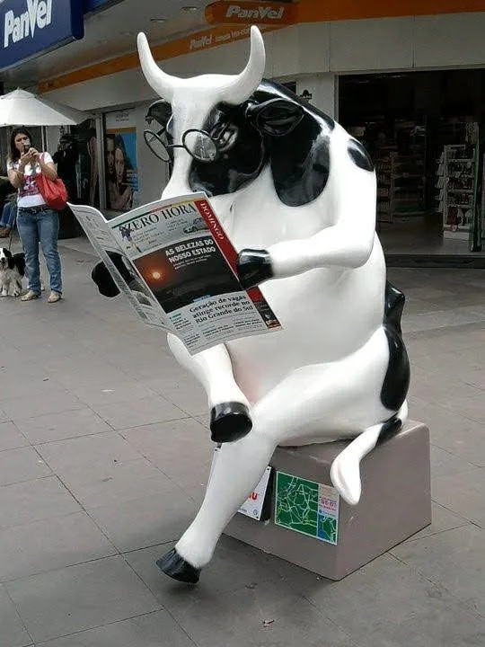 Custom Fiberglass Holstein Cow Sculptures for Commercial & Landscape Decoration — view 3