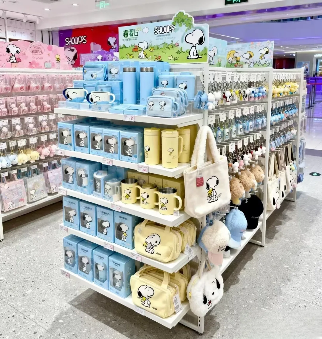 Custom Playful Island Rack – Multi-Tier Shelf for Anime & Character Goods — view 3