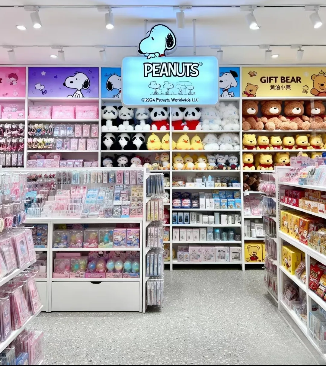 Custom Playful Island Rack – Multi-Tier Shelf for Anime & Character Goods — view 4