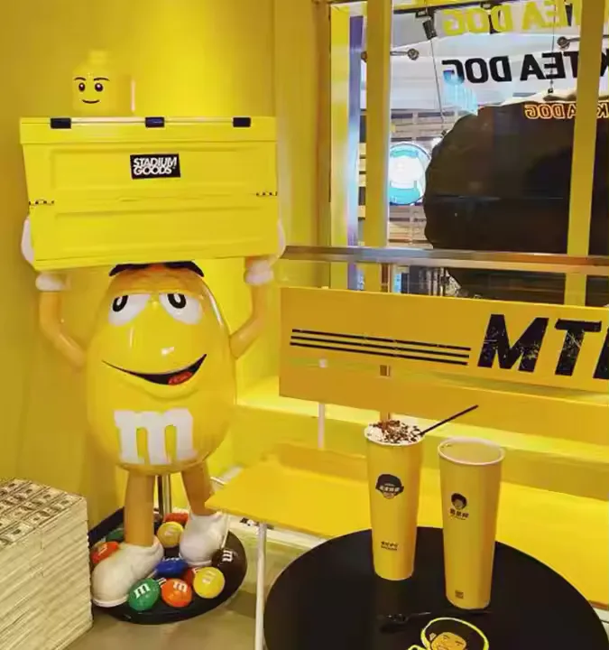 Custom Yellow M&M Statue For Candy Store Display & Decoration — product detail 1