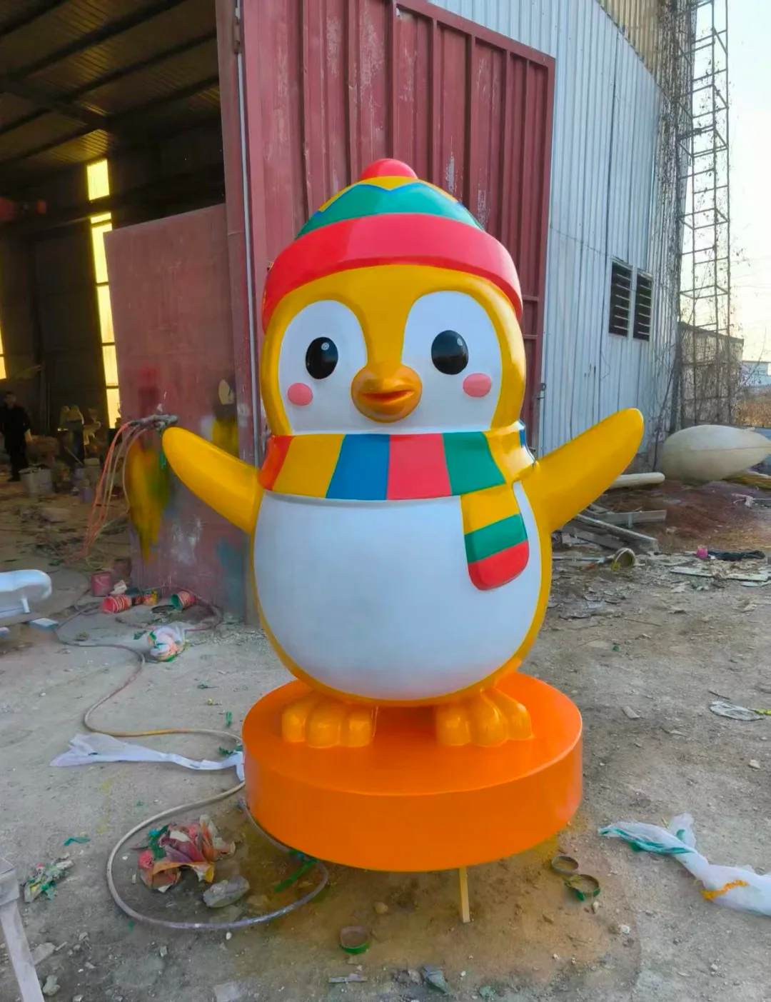 Customizable Fiberglass Penguin Sculptures for Business Spaces
