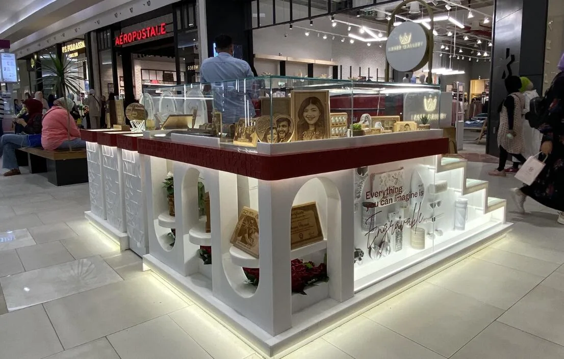 Customizable Gift Kiosk with Laser Engraving, Personalized Mall Retail Booth, Premium Terrazzo Finish , Adjustable Size 3-5M, Multiple Color — view 3