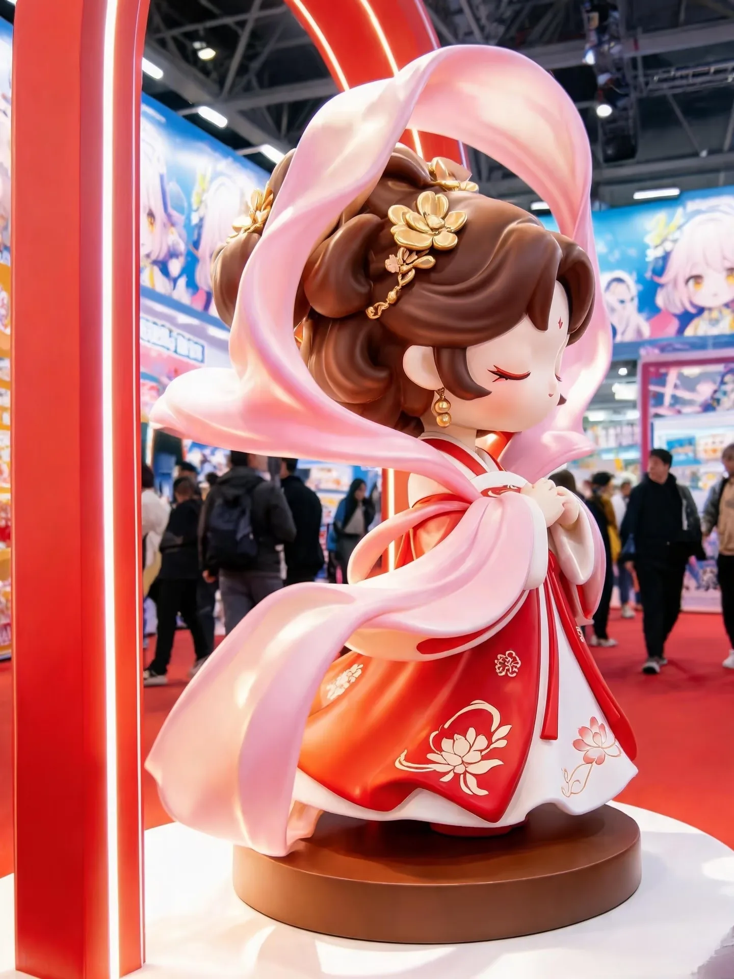 Cute Chinese Hanfu Maiden Fiberglass Statue For Toy Exhibition Booth Display — view 2