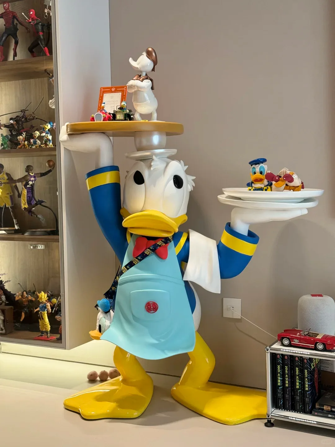 Donald Duck Sculpture Side Table for Display & Decor — view 5