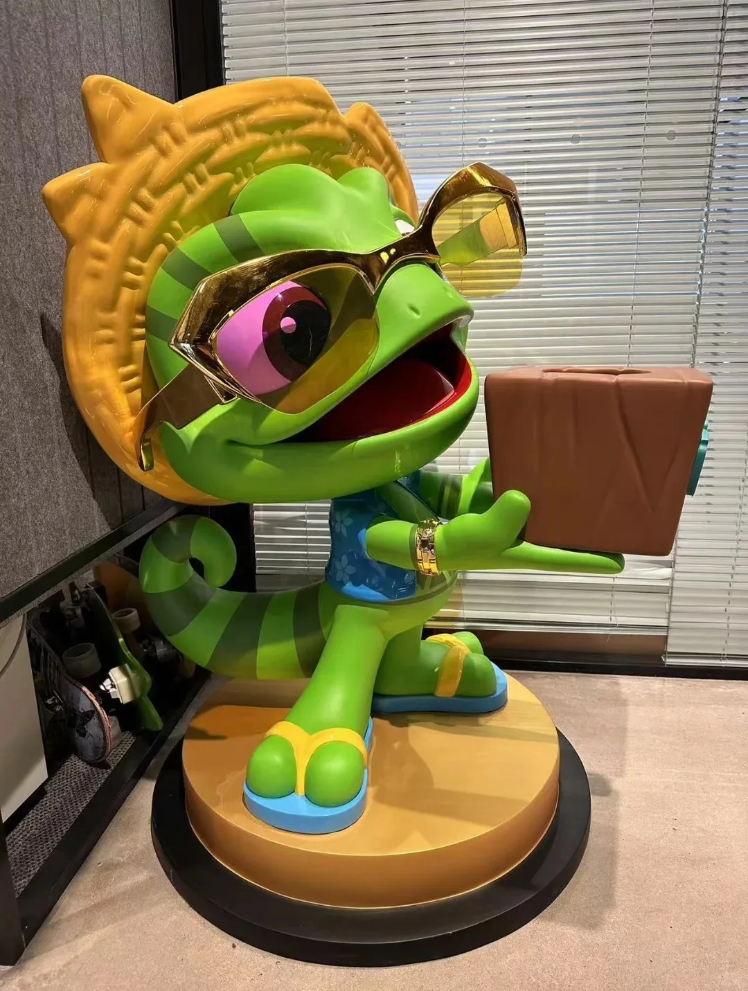 Fiberglass Life-Size Cartoon Mascot Sculptures — Playful Brand Ambassadors for Stores, Parks & Family Attractions — view 3