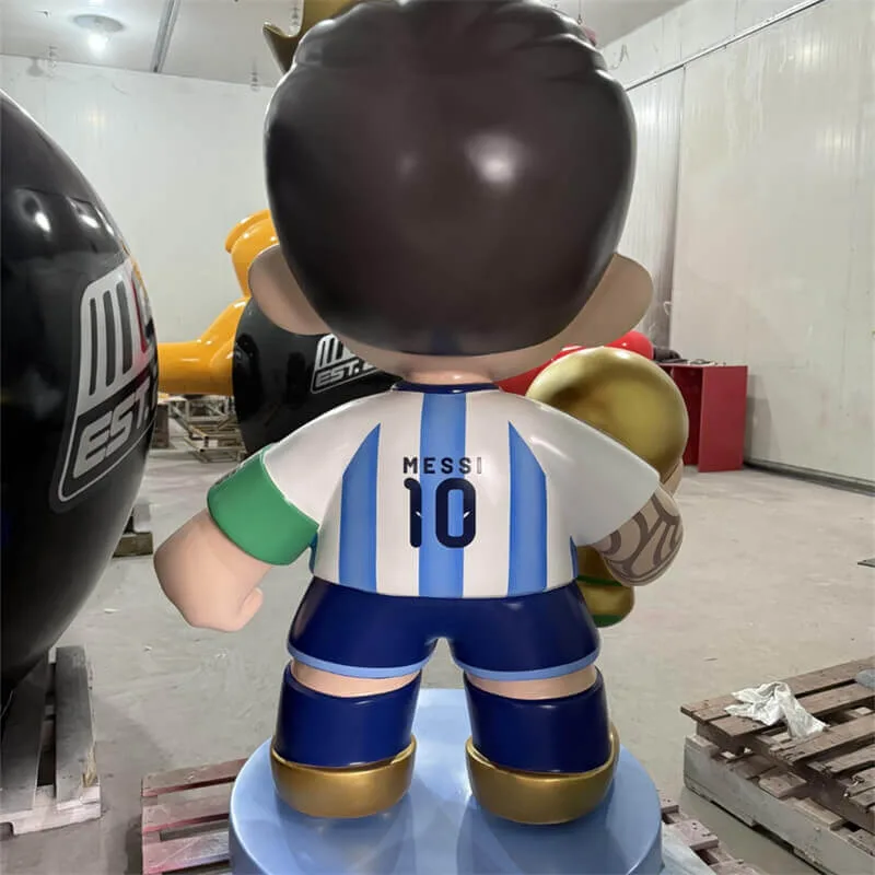 Fiberglass Messi Sculpture | No.10 Jersey Trophy Figure for Outdoor Photo Decor — view 4