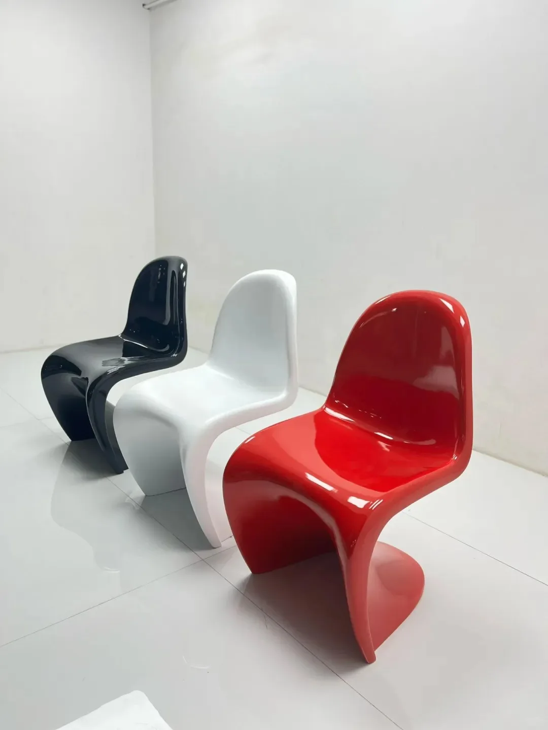 Fiberglass Panton Chair, Modern Molded Chair, Stylish Dining Chair for Indoor or Outdoor — view 3