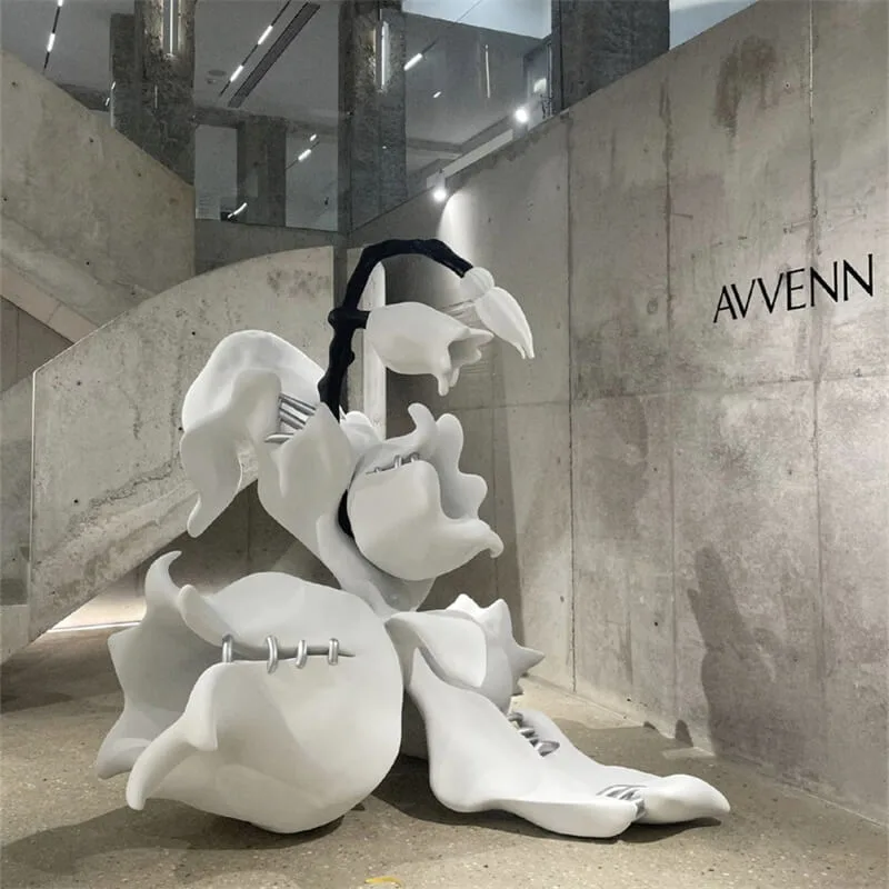 Fiberglass Venus Flytrap Sculpture | Dark Trendy Creative Venus Flytrap for Mall & Exhibition Hall Check‑in Decor — view 3
