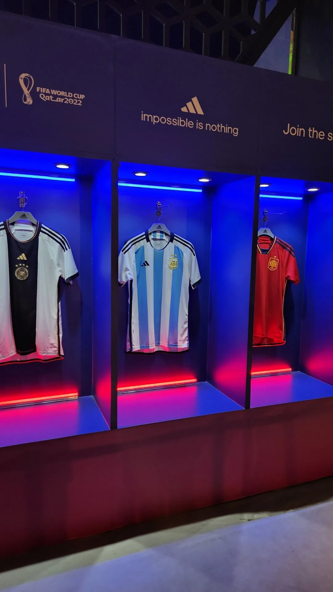 Football Jersey LED Display Cabinet — view 2