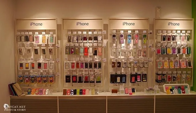 Four-Bay iPhone Phone Case Wall Hanging Display Cabinet