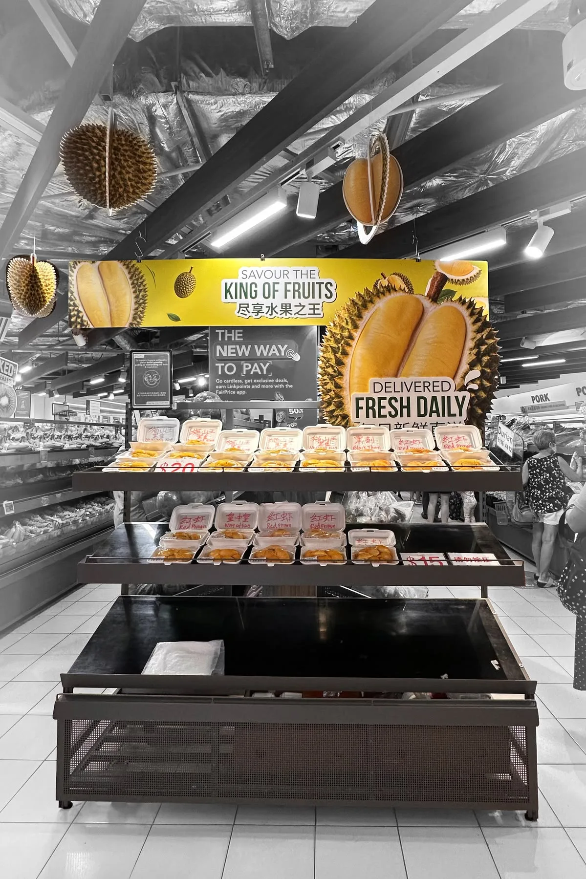 Fresh Fruit Retail Display Table