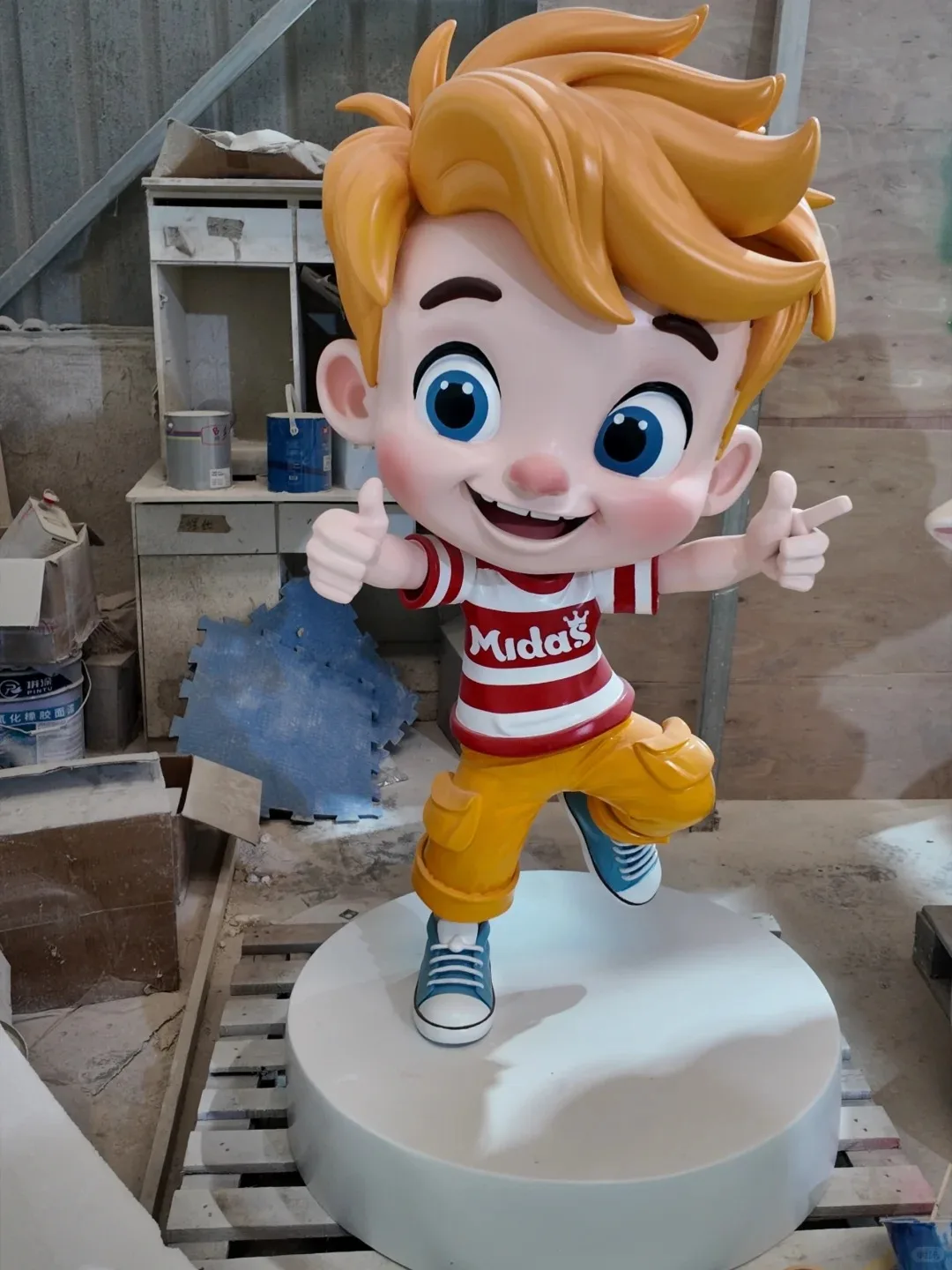 FRP Custom Cartoon Boy IP Mascot Sculpture for Kids Clothing Store Outdoor Check-In Decor — view 3