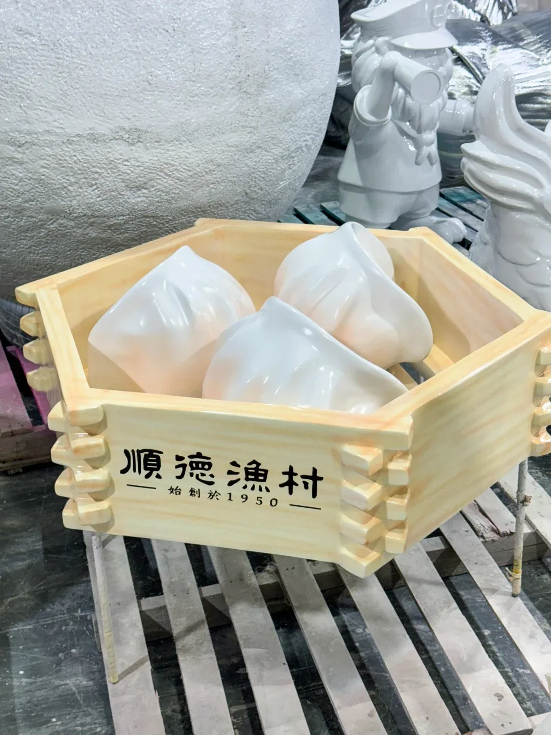 FRP Giant Soup Dumpling & Shrimp Dumpling Sculpture Set for Cantonese Restaurant Window Decor — view 2