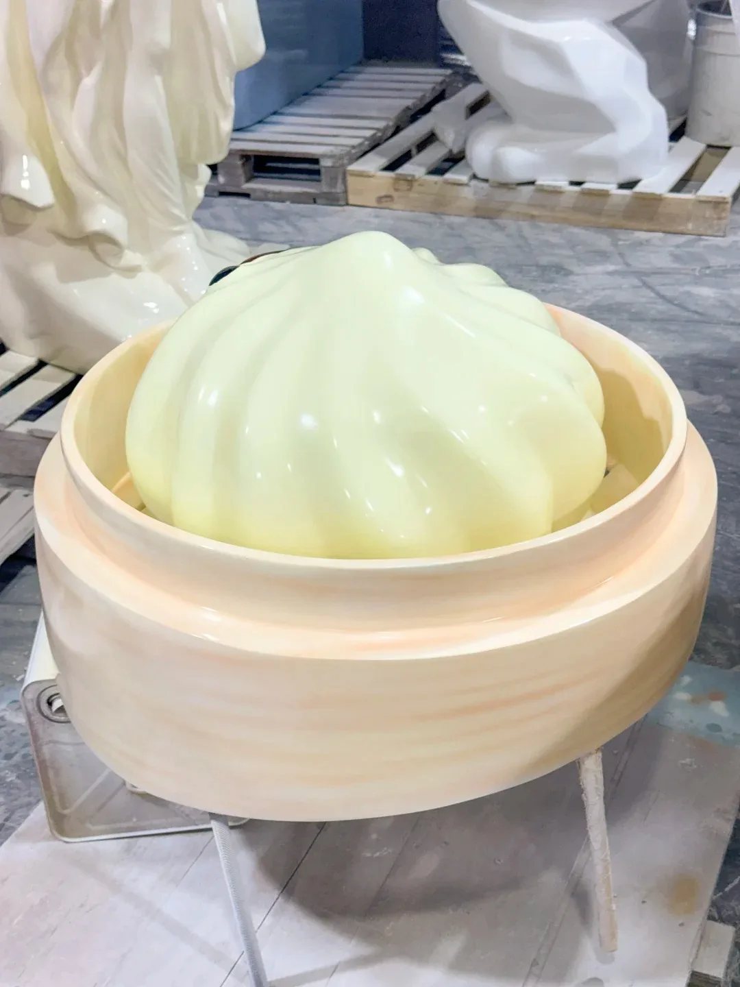 FRP Giant Soup Dumpling & Shrimp Dumpling Sculpture Set for Cantonese Restaurant Window Decor — view 4