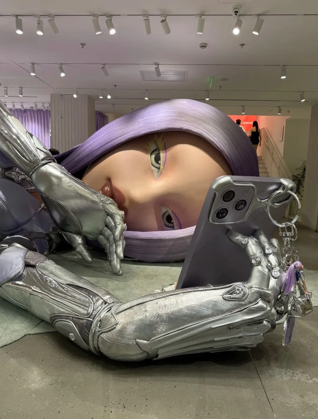 Gentle Monster X Bratz FRP Giant Lying Girl Sculpture for Mall Pop-up Exhibition — view 4
