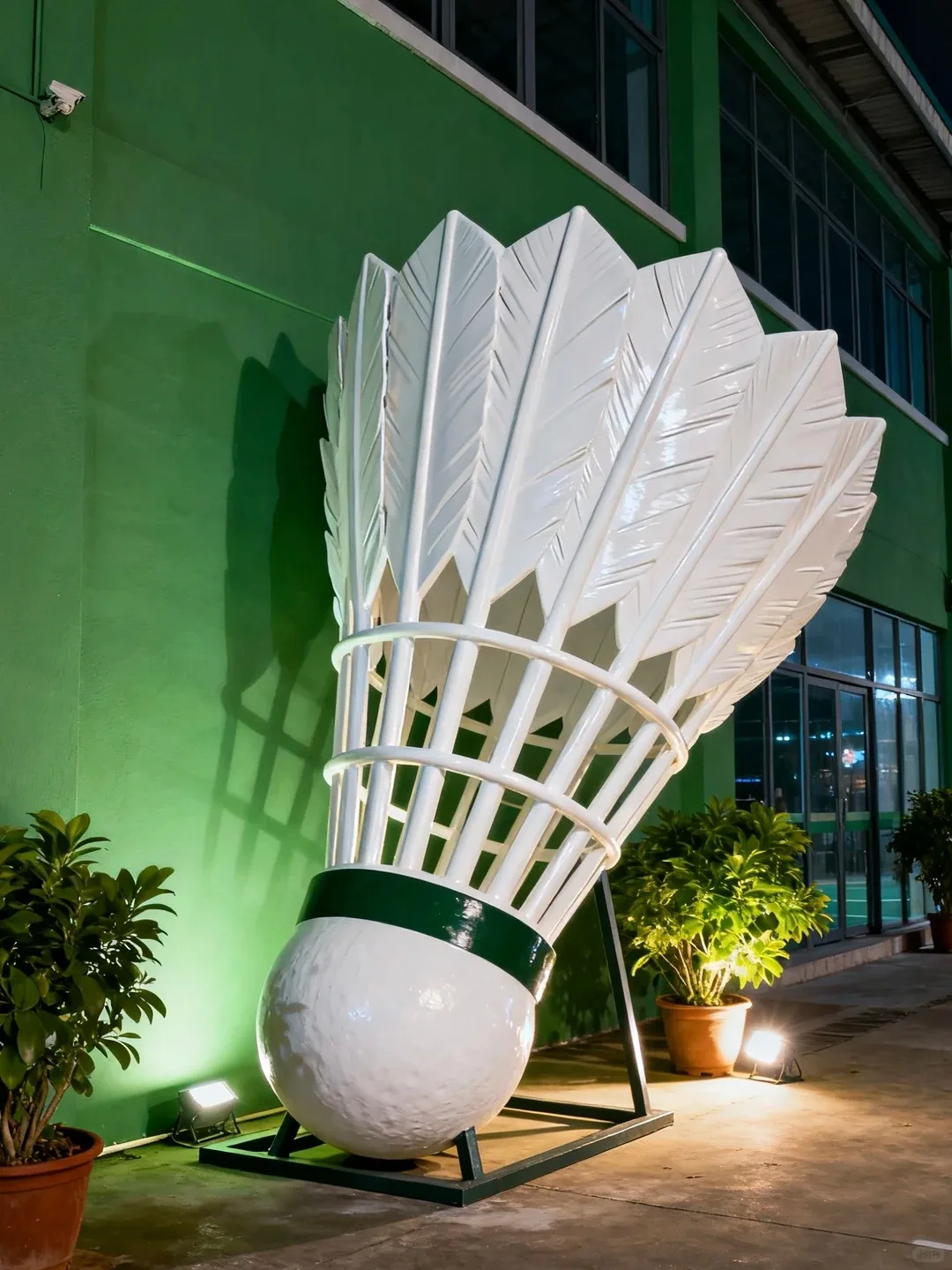 Giant Badminton Shuttlecock FRP Sculpture for Stadium & Sports Court Landscape — view 2
