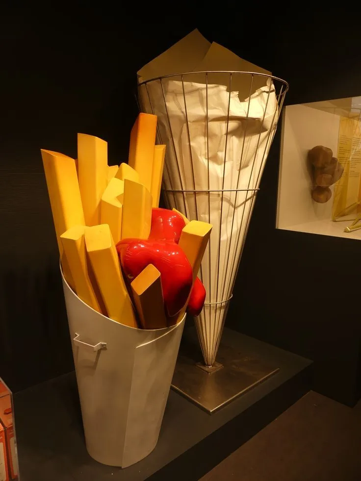 Giant Chips Fiberglass Sculpture for Food Shops & Festivals — view 2