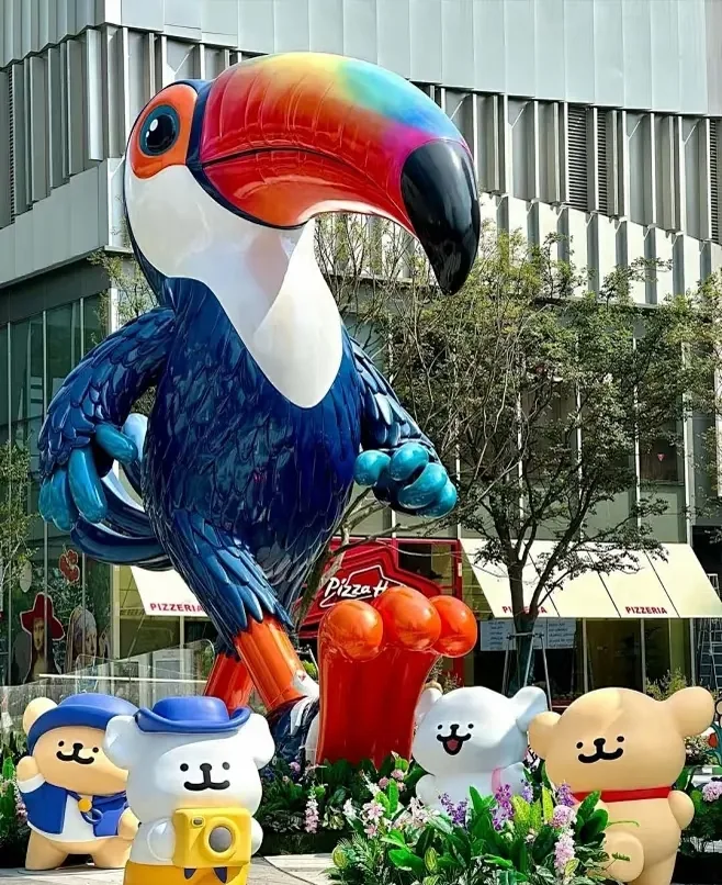 Giant Colorful Toucan Fiberglass Sculpture for Outdoor & Mall Decor