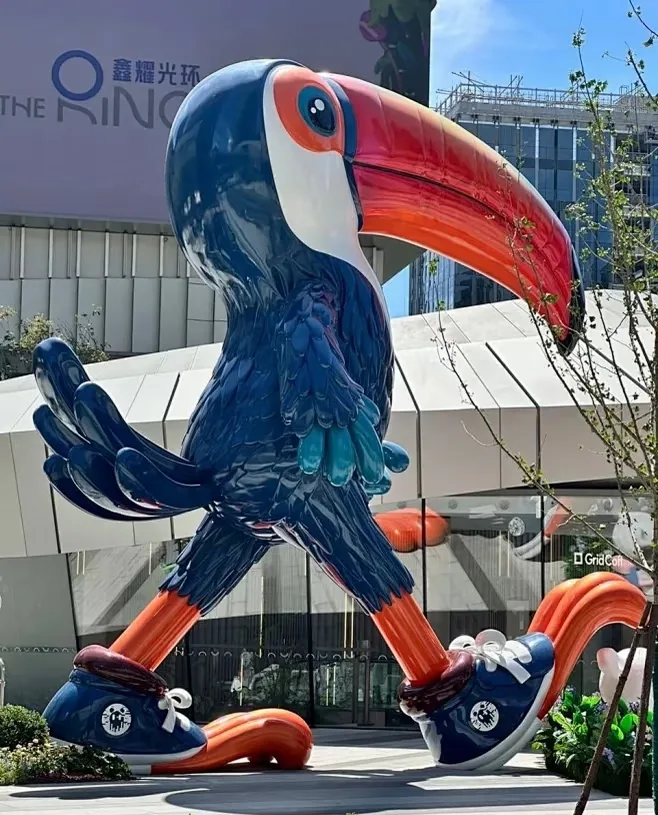 Giant Colorful Toucan Fiberglass Sculpture for Outdoor & Mall Decor — view 3