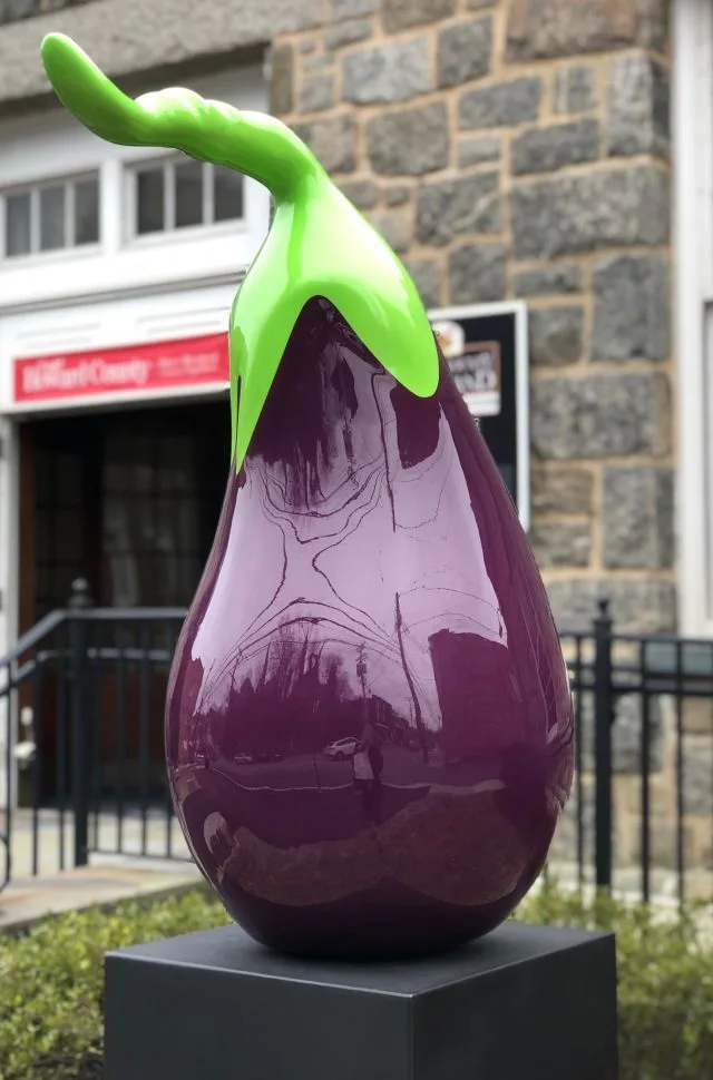 Giant Eggplant Fiberglass Statue for Farm Park & Vegetable Market Landmark Decor — view 2
