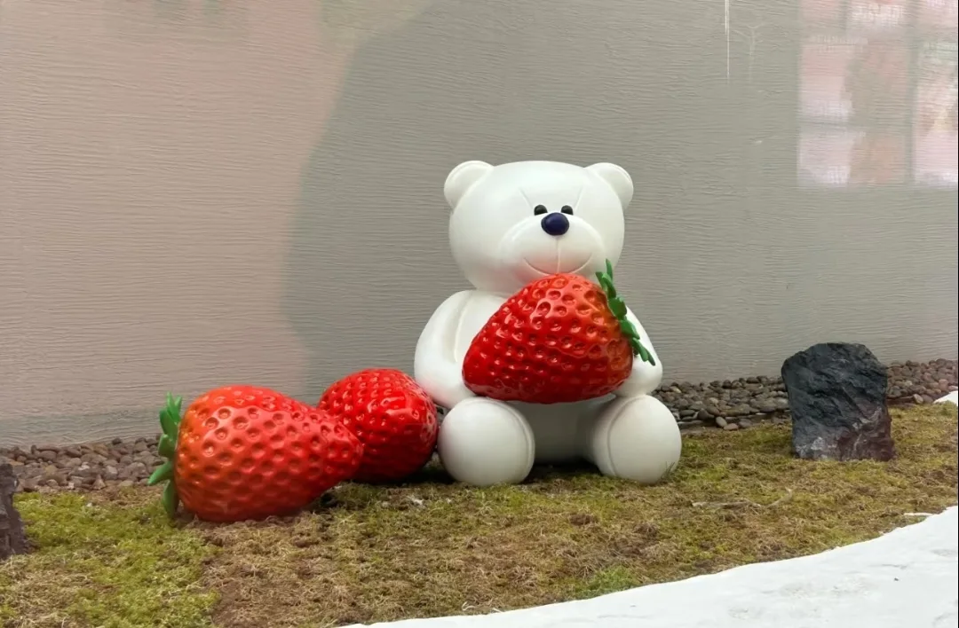 Giant Fiberglass Strawberry Sculptures | Customizable & Eye-Catching — view 3