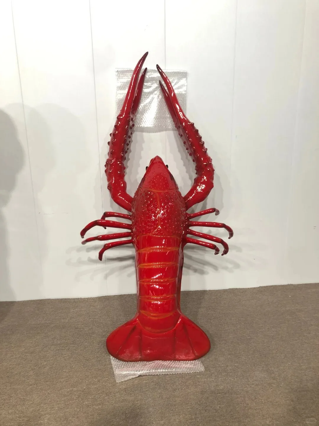 Glossy Red FRP Crayfish Sculpture for Seafood Restaurant Wall & Outdoor Sign Decor