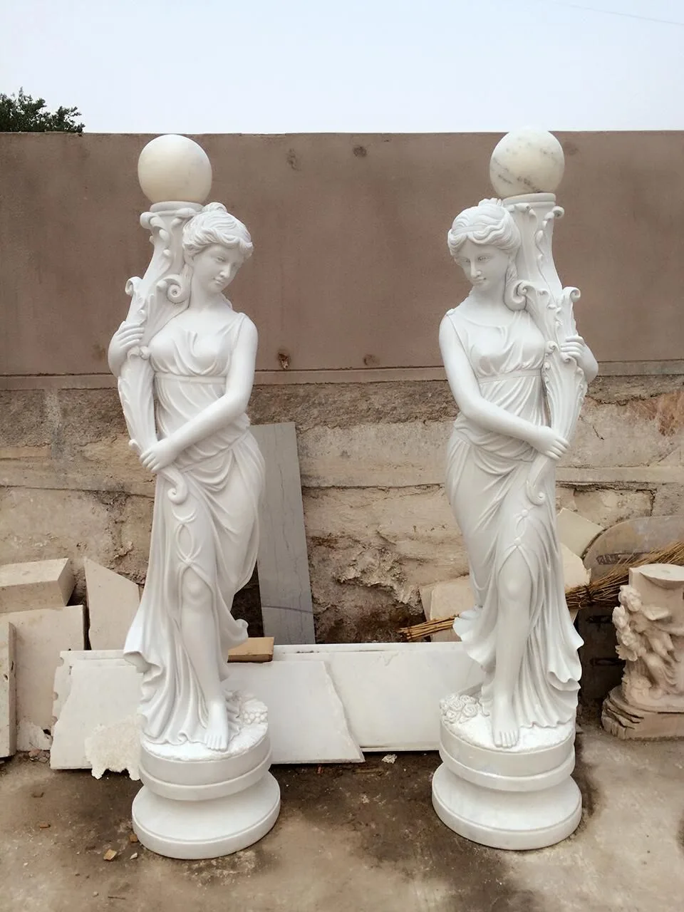 Goddess Statue Fiberglass Lamp for Villa, Garden & Courtyard Landscape Decor — view 2