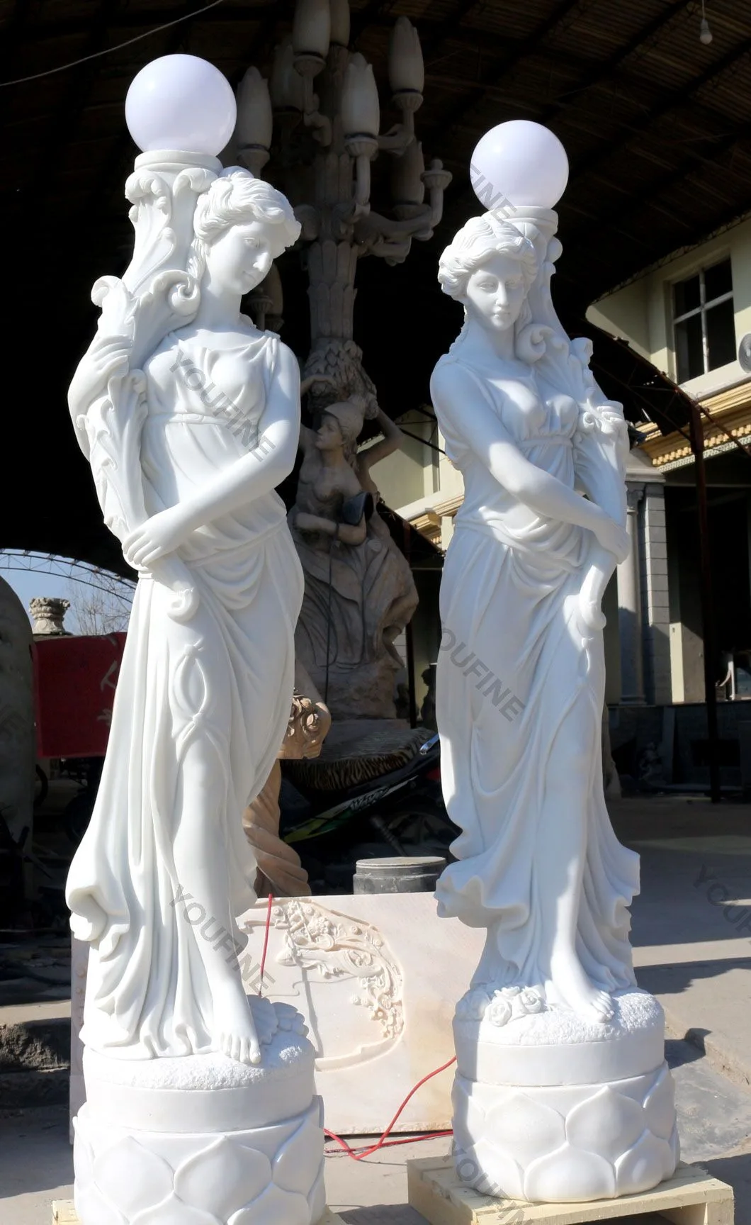 Goddess Statue Fiberglass Lamp for Villa, Garden & Courtyard Landscape Decor