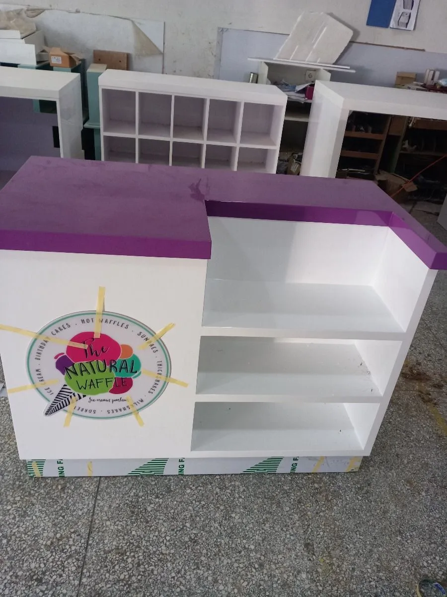 Hot selling candy retail cabinet design candy cash bar — view 5