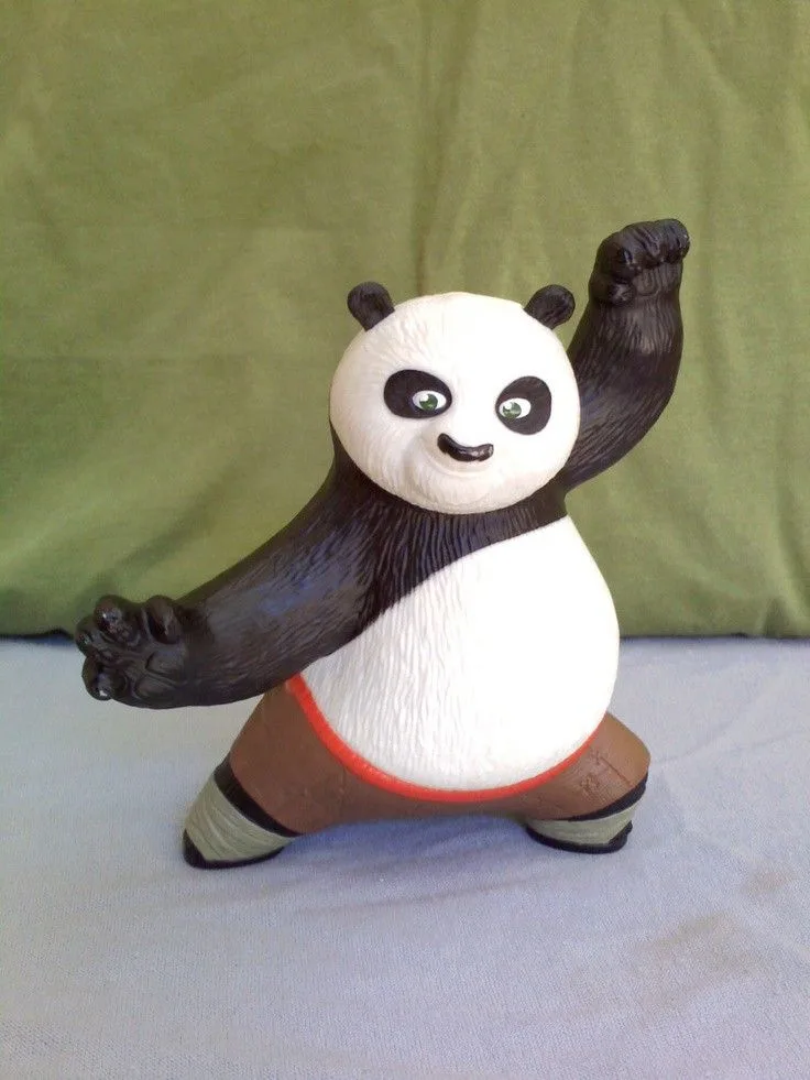 Kung Fu Panda Fiberglass Sculpture for Theme Parks & Fan Events — view 3