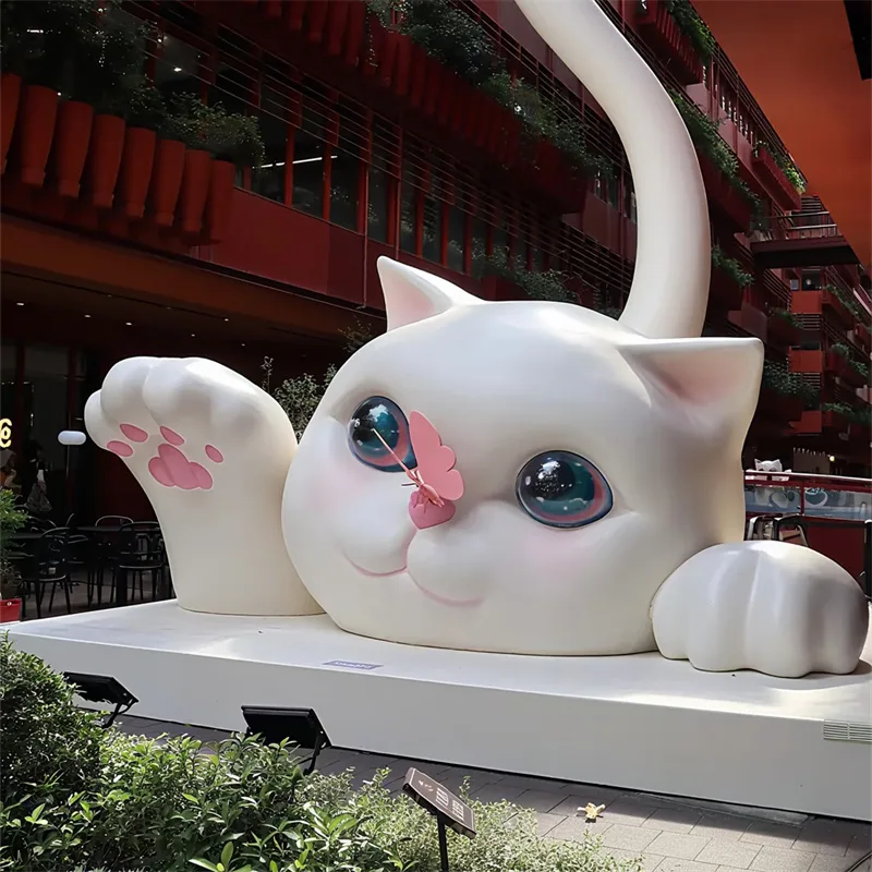 Large White Cat Fiberglass Sculpture – Internet-Famous Check-In Decor for Malls, Parks and Amusement Parks — view 4