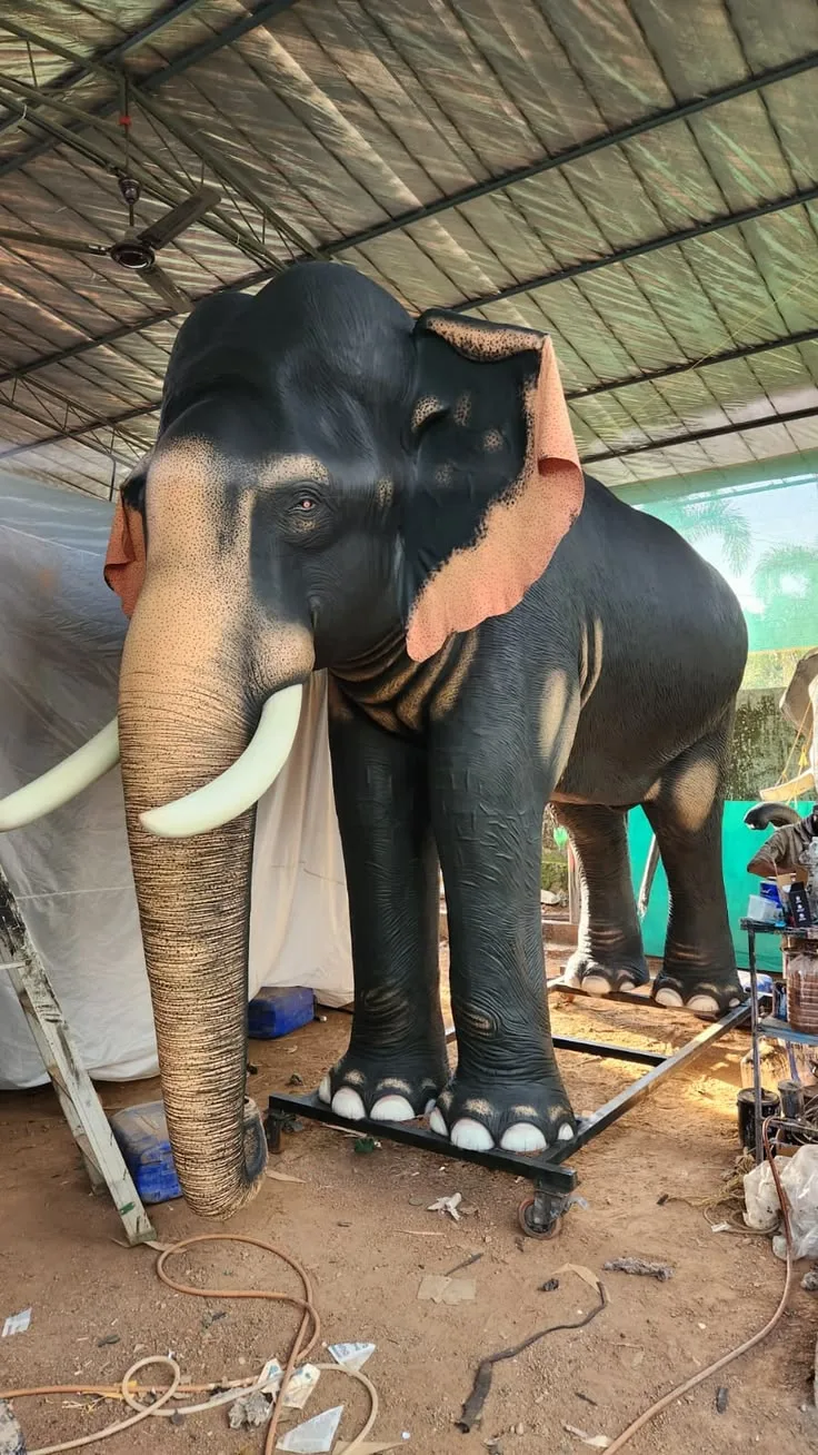 Life Size Realistic Asian Elephant FRP Sculpture for Zoo & Park Landscape — view 3