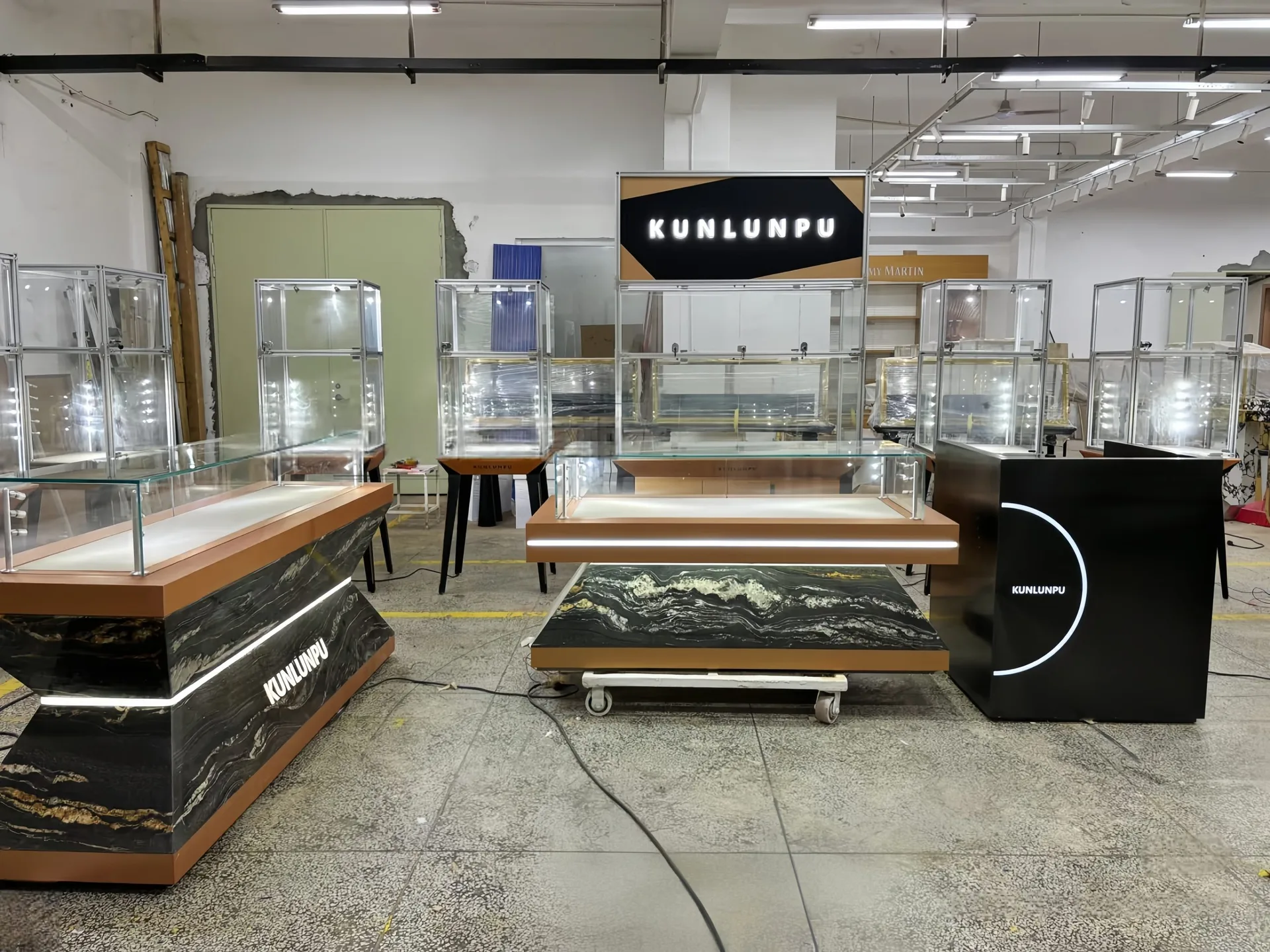 Luxury Jewelry Display Counter, Black Marble Grain Laminated Retail Showcase With LED Light — view 4