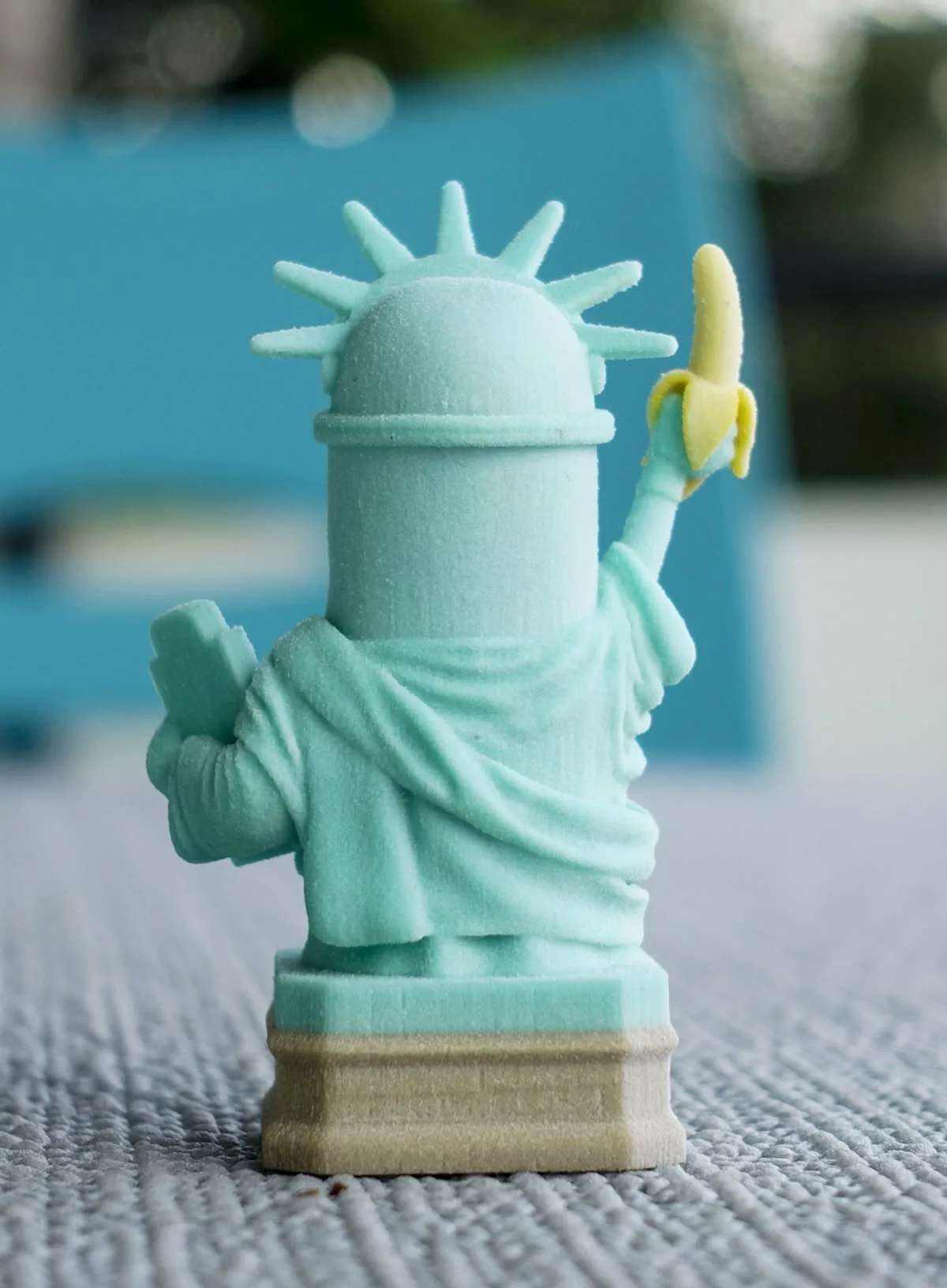 Minion Liberty Fiberglass Figurine for Desk & Pop Culture Decor — view 3