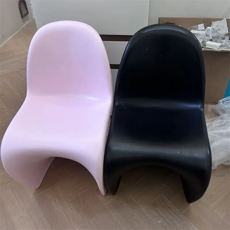Modern Fiberglass Chair | Curved Ergonomic Seat for Indoor & Outdoor Use
